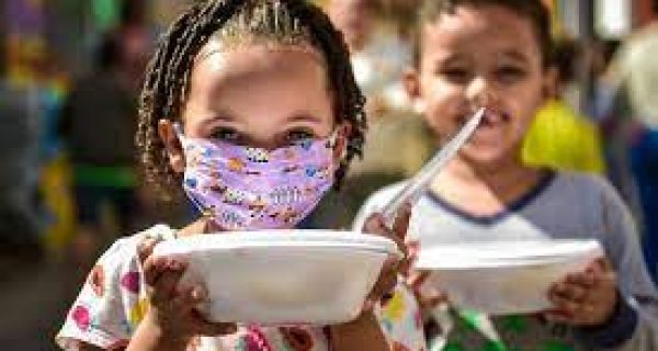 Distribuição de comida